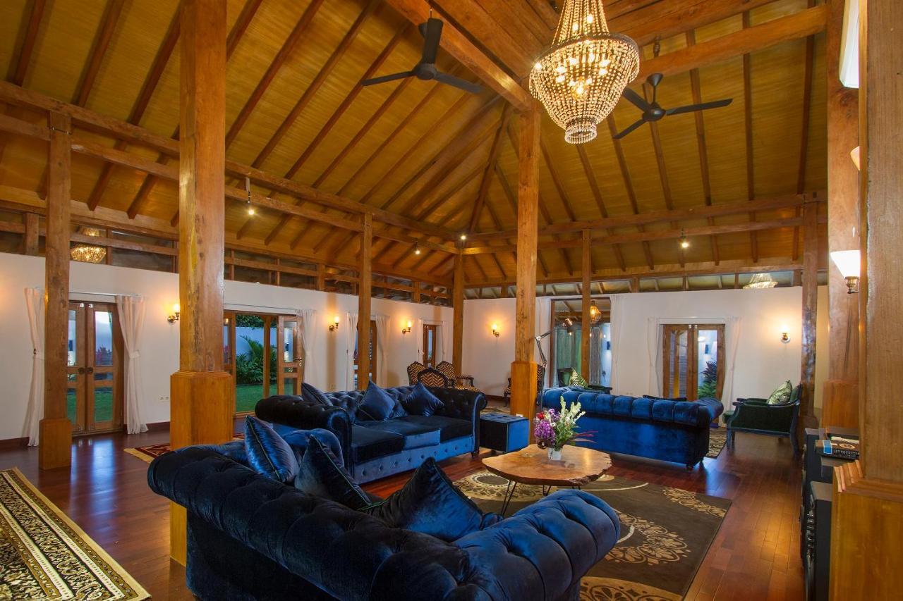 Villa Joglo Jagat Семиняк Екстериор снимка