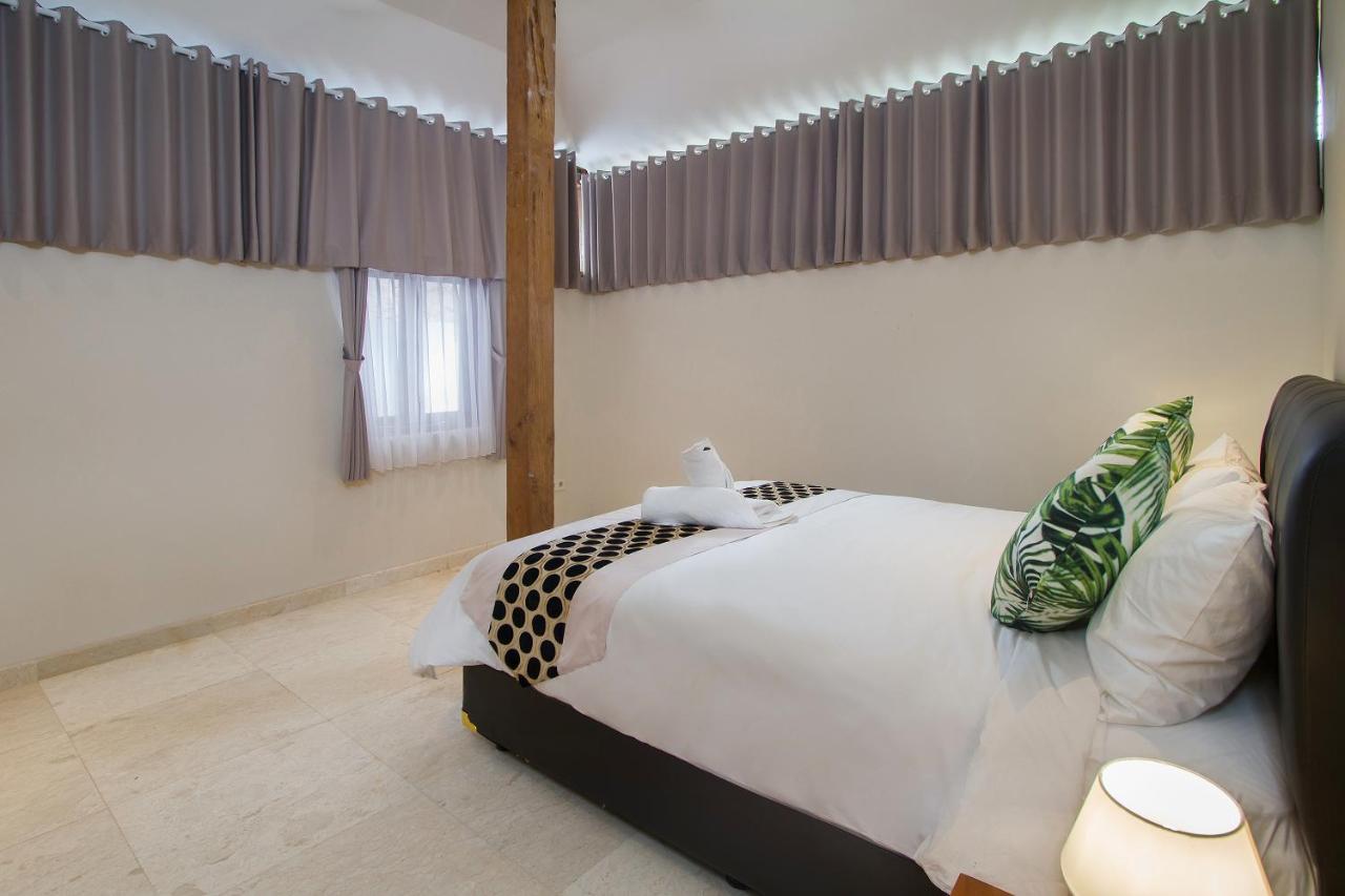 Villa Joglo Jagat Семиняк Екстериор снимка