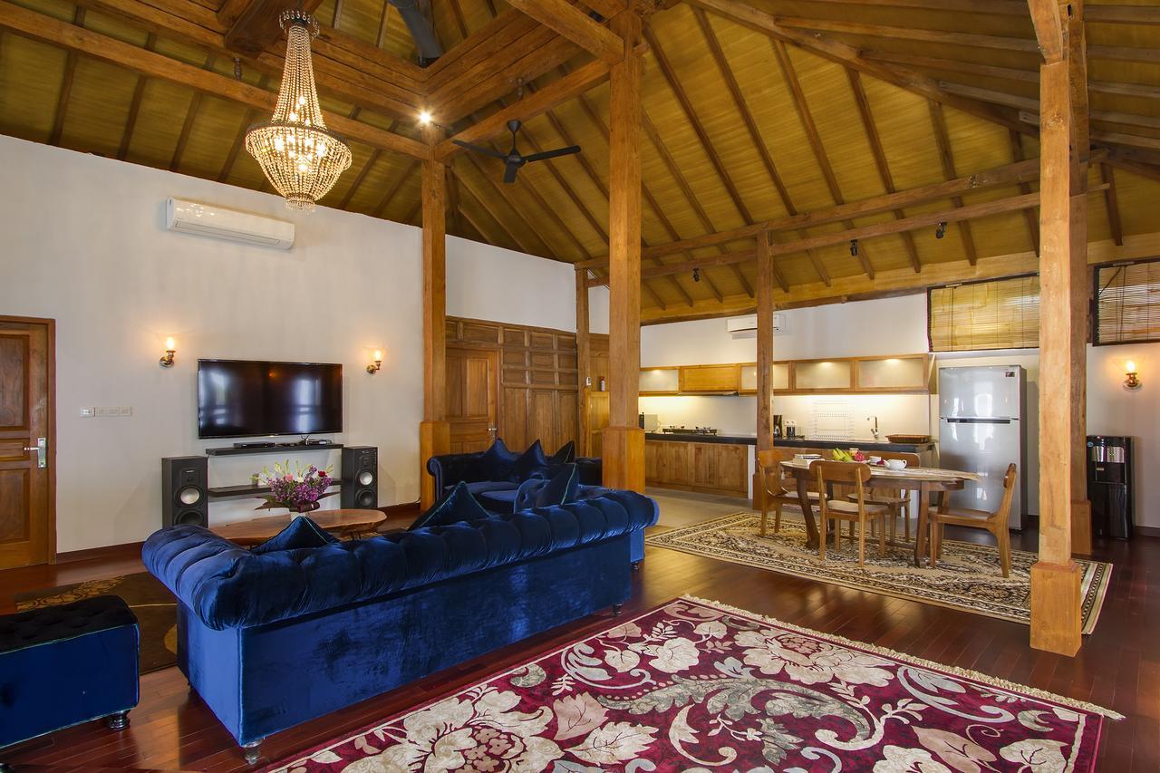 Villa Joglo Jagat Семиняк Екстериор снимка